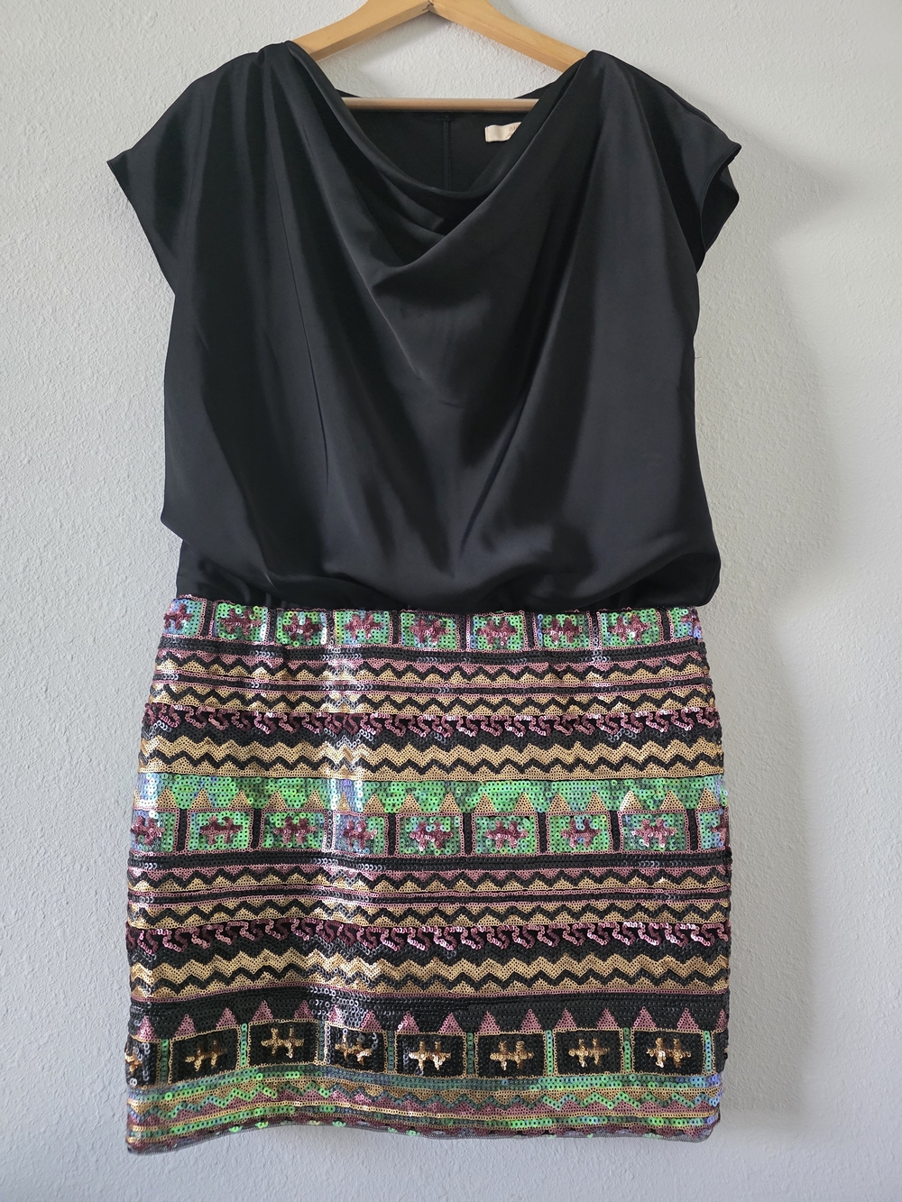 Aidan Mattox Sequin Mini Dress in Black & Multicolor Size 6